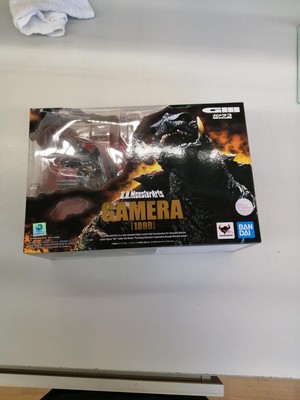 Bandai S.H.Monsterarts Gamera 1999 Spirits 3 Evil God Iris Awakening HVA59-image