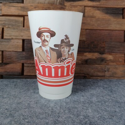 ANNIE the Movie ROOSTER & LILY Vintage Coca Cola COKE Cup 1982 UNUSED Collectors-image