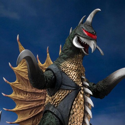 Gigan S.H.Monsterarts 1972 Figure-image