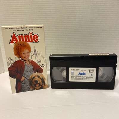 Annie VHS VCR Video Tape Movie  Aileen Quinn, Carol Burnett 1994-image