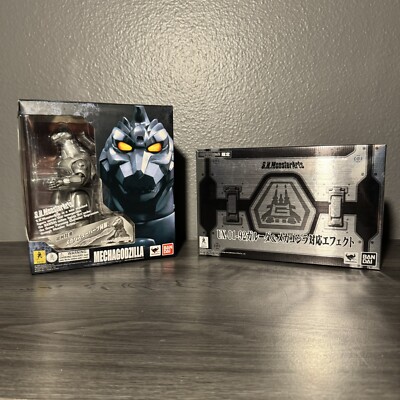 S.H. Monsterarts MechaGodzilla 1993 and Garuda Effects Set-image