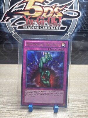 Bottomless Trap Hole LCYW-EN181 Legendary Collection 3: Yugi's World 1st Edition-image