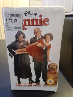 NEW SEALED -  Disney Presents Annie (1999) VHS - Clamshell Case -image