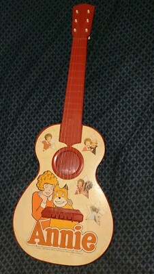 Little Orphan Annie Toy Guitar Tribune Co Syndicates Columbia Pictures 21” Long-image