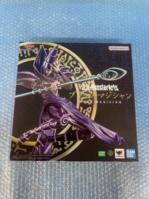S.H.MonsterArts Yu-Gi-Oh! Dark Magician Action Figure Bandai -image