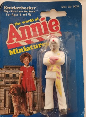 VTG 1982 NOS The World Of ANNIE Miniatures, Knickerbocker - 2.5