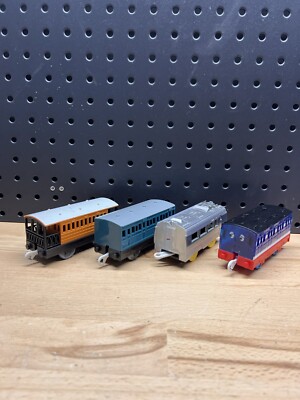 Thomas & Friends Trackmaster Cargo Lot Tomy Annie Car Coach Henrietta-image