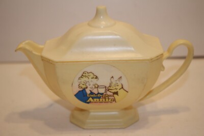 VINTAGE 1978 LITTLE ORPHAN ANNIE PLASTIC TEAPOT NEW YORK NEWS INC.-image
