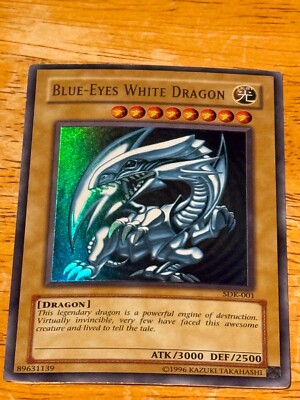 Blue-Eyes White Dragon CT13-EN008 2016 Mega-Tins Limited Edition-image