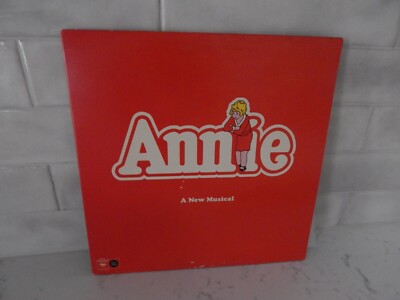 Andrea McArdle: Annie   12