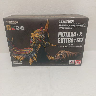 S.H. MonsterArts Mothra and Battra Set-image