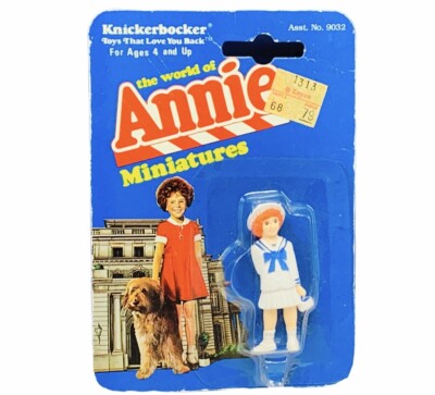 Little Orphan Annie miniature toy figure knickerbocker 1982 Sailor outfit BC3-image
