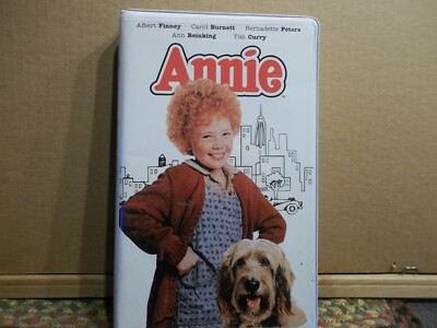 Annie VHS (1981 Columbia Pictures) Albert Finney Carol Bennett Tim Curry 186-image