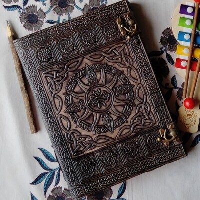 Handbound Leather Sun Journal Paper Writing Notebook book of shadow Spell Book-image