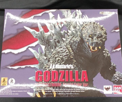 Bandai S.H.MonsterArts Godzilla 2000 Millennium Special Color Figure - Tamashii-image