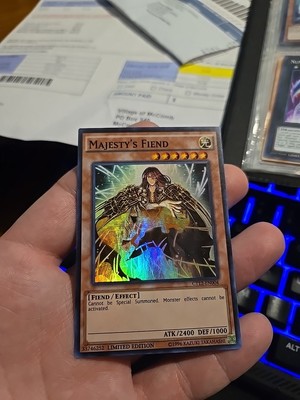 Majesty's Fiend CT12-EN004 2015 Mega-Tins Limited Edition-image