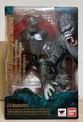 S.H MonsterArts KING KONG 2005 The 8th Wonder Of The World Figure Bandai Used-image