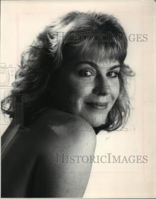 1989 Press Photo Annie Denison, singer from Milwaukee. - mjp09731-image