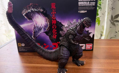 S.H.Monsterarts Shin Godzilla 2016 The Fourth Awakening Ver-image