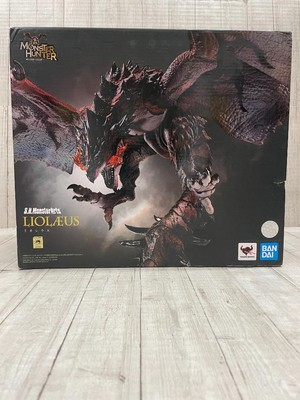 S.H.MonsterArts Monster Hunter Rathalos Figure-image