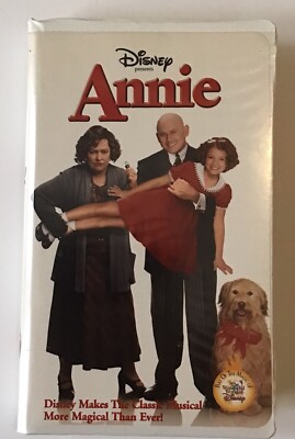Disney Annie VHS Tape Musical Classic With Kathy Bates Used Pre-Owned-image