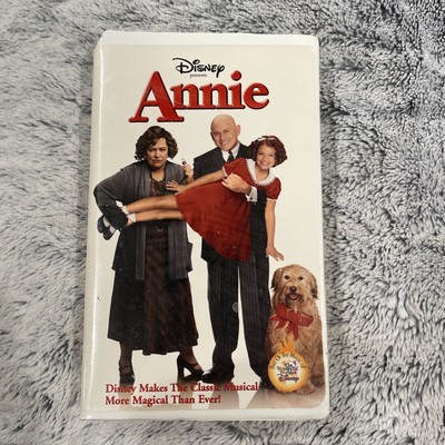 Annie (VHS, 1999, Clamshell) Disney Kathy Bates-image