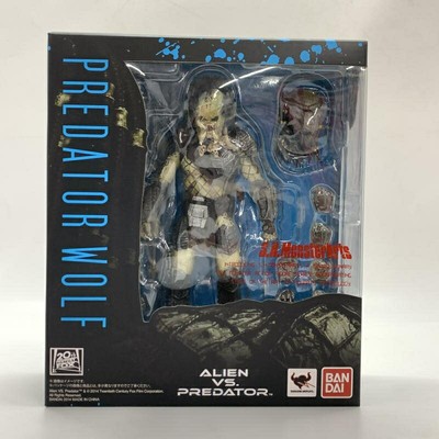 S.H.Monsterarts Alien Vs Predator Wolf 10-image