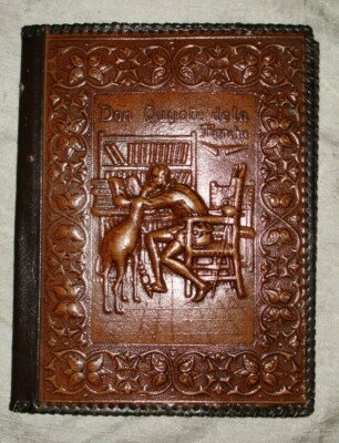 ARTISANOS DEL REPUJADO CERTIFICADO COMPOSICION MARROQUINERA LEATHER BOOK COVER-image