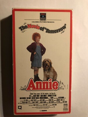 ANNIE THE MOVIE OF TOMORROW ALBERT FINNEY, CAROL BURNETT, RCA COLUMBIA VHS-image