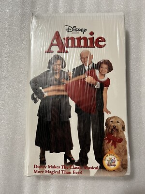 Annie (VHS, 2000, Clamshell Case) NEW Sealed-image