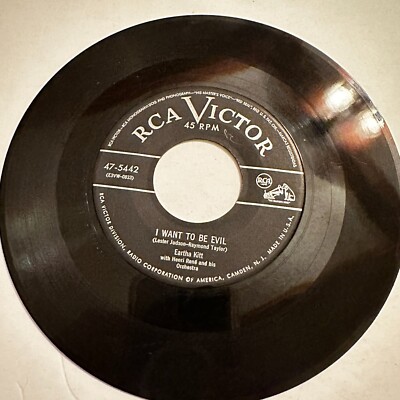 EARTHA KITT  I WANT TO BE EVIL ANNIE DOESNT LIVE HERE ANYMORE 45 Rpm RCA 1953-image