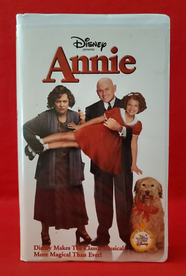 Annie 1999 Disney VHS w/clamshell case Kathy Bates, Alicia Morton, Victor Garber-image