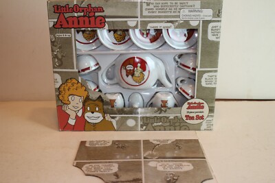 LITTLE ORPHAN ANNIE 13 PIECE PORCELAIN CHILD'S TEA SET BY SCHYLLING-image