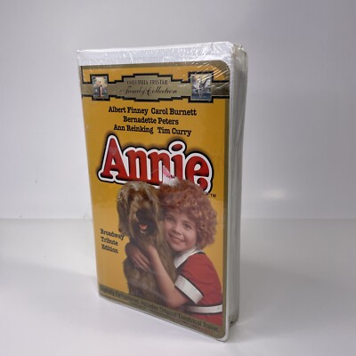 Annie, 1982 (VHS, 1997) Brand New Sealed Clamshell Style Case-image