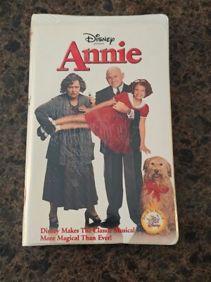 BRAND NEW Annie (VHS; 1999) Kathy Bates RARE Sealed OOP-image