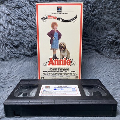 Annie VHS 1981 Columbia Pictures 1987 Release Carol Burnett Albert Finney Movie-image