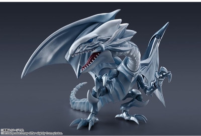 S.H. MonsterArts Blue-Eyes White Dragon 