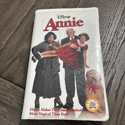 Annie (VHS, 2000) Clamshell.  Disney-image