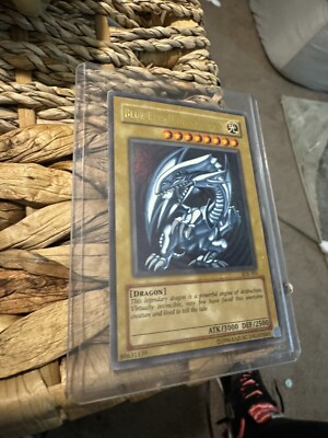 Yu-Gi-Oh! TCG Blue-Eyes White Dragon (Version 2) Legendary Collection Kaiba Mega-image
