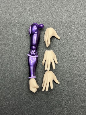S.H. MonsterArts Yu-Gi-Oh! Duel Monsters Dark Magician Fodder Right Arm & Hands-image