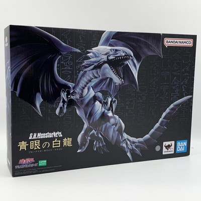 Unboxing Bandai Yu-Gi-Oh! Duel Monsters S.H.Monsterarts Blue-Eyed White Dragon B-image