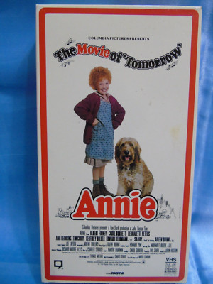 1985 Annie Musical RCA Columbia on VHS-image