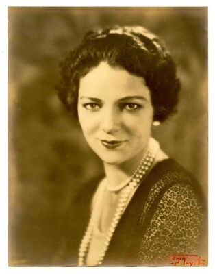 Annie Lindsey 7 1/2