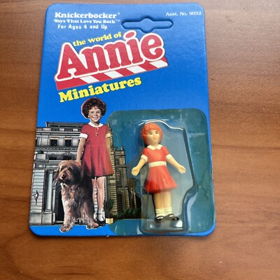  THE WORLD OF ANNIE KNICKERBOCKER MINIATURES RED DRESS ANNIE 2