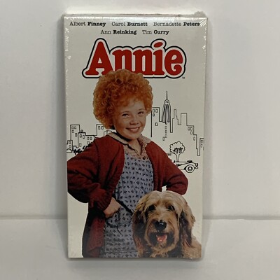 Annie 1994 Columbia Pictures Original VHS Carol Burnett Aileen Quinn Sealed-image