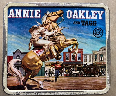 Vintage 1955 ANNIE OAKLEY & TAG TV Western Metal Lunchbox, No Thermos No Handle-image