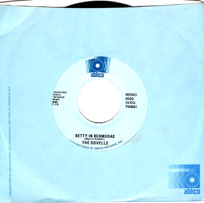 The Dovells:   Betty In Bermudas / Bristol Twistin' Annie  .. 45 RPM-517-image