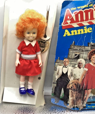 Vintage Annie Doll 1982 Knickerbocker 6 inch Little Orphan Annie with Locket t42-image