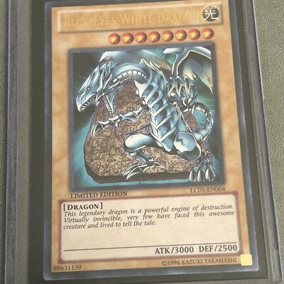 UR Blue-Eyes White Dragon LC01-EN004 - Legendary Collection-image