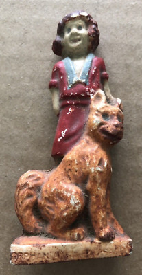 Vintage LITTLE ORPHAN ANNIE & SANDY Chalk Ware Figural Brooch Pin-image